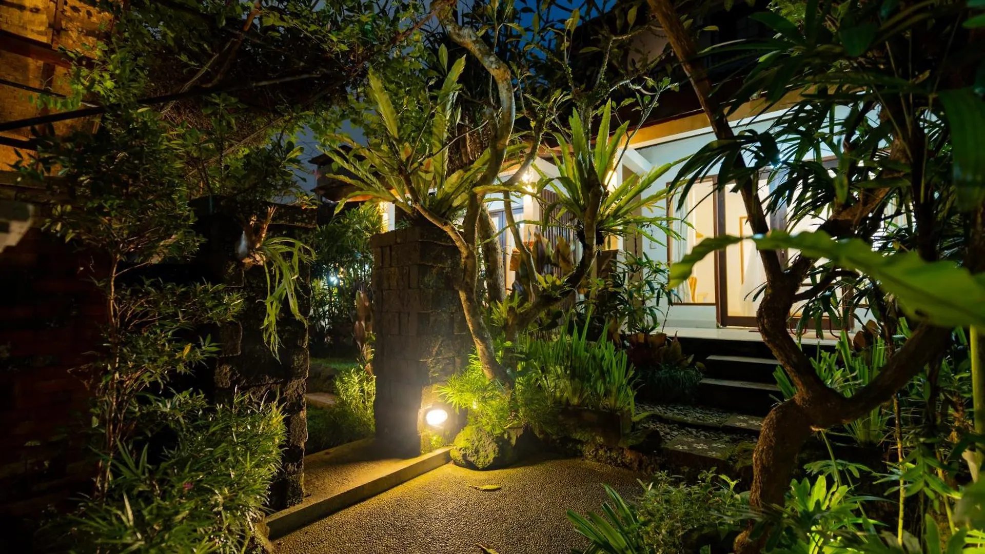 Hotel Desak Putu Putra Hidden Ubud 2*,  Indonezja