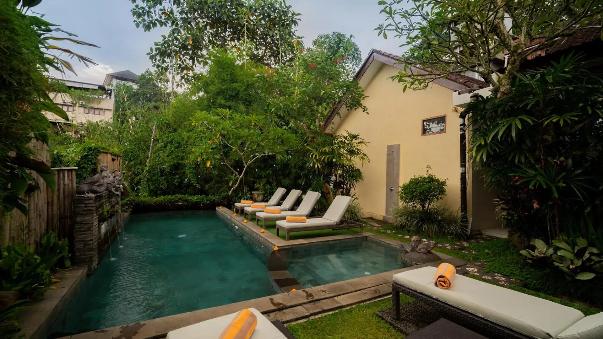 Hotel Desak Putu Putra Hidden Ubud Indonezja