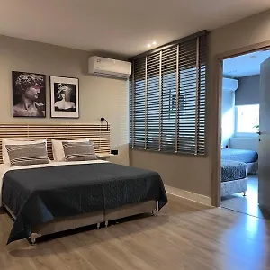 https://luxor-premium-suites.hotelschalkidiki.net